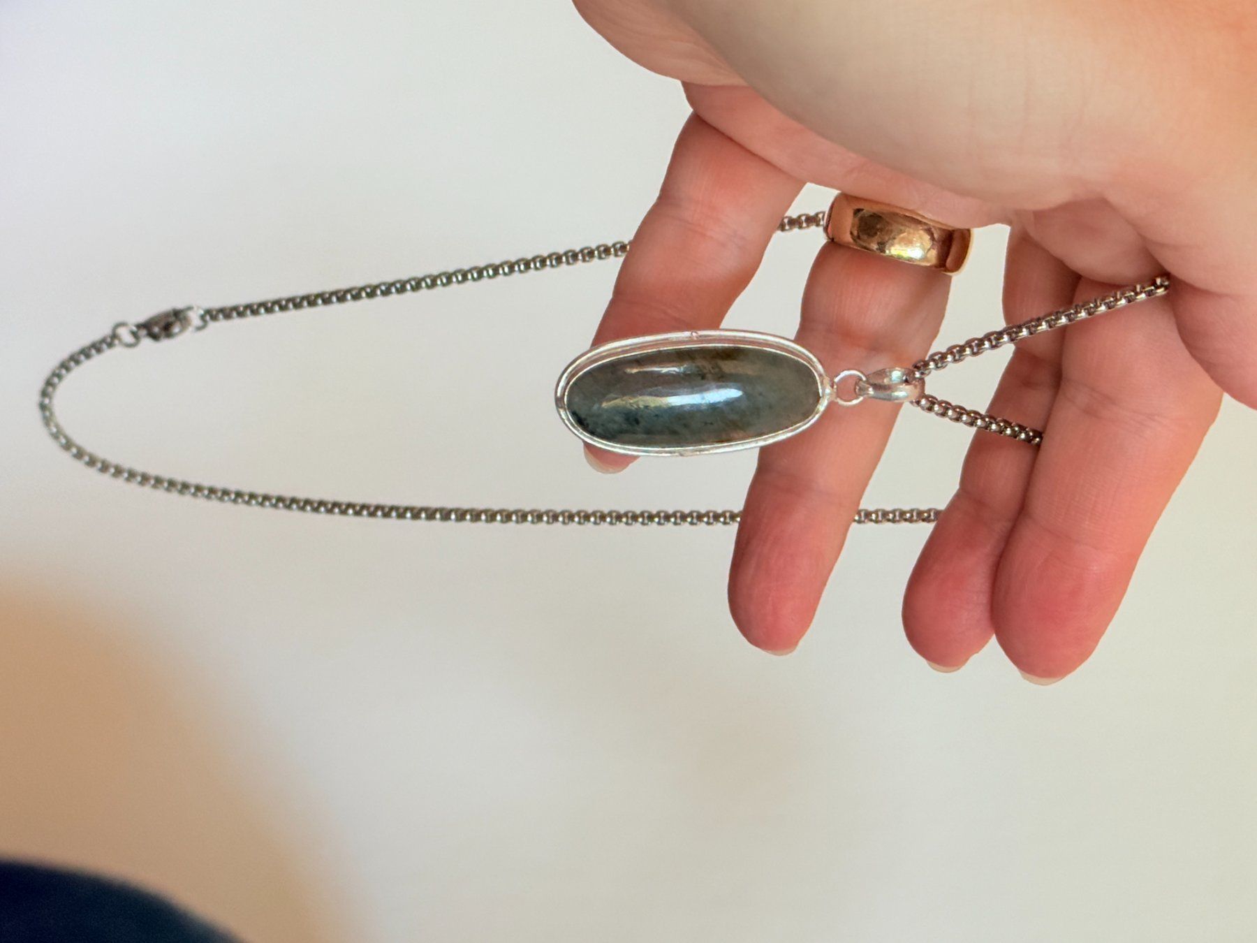 Catenine: Collier pendentif labradorite authentique – Nuovo e nell'imballaggio originale da Genève venduto da AWWA 8