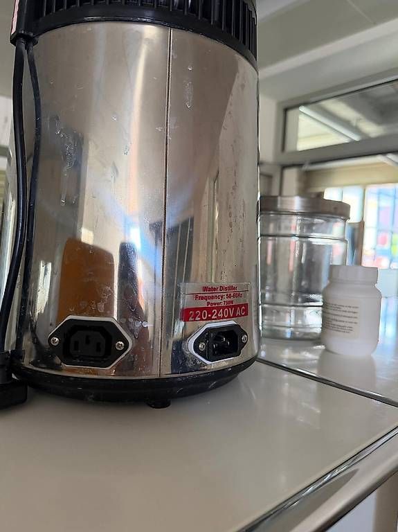 Elettrodomestici da cucina: byzoo Wasserdestillierer – Usato da Sursee venduto da man_t6lz 2