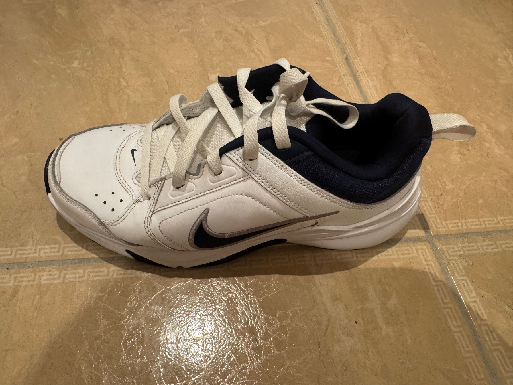 Nike Scarpe per ragazzi: Nike cooler Sneakers, 40 – Usato da Klingnau venduto da Markus14 5