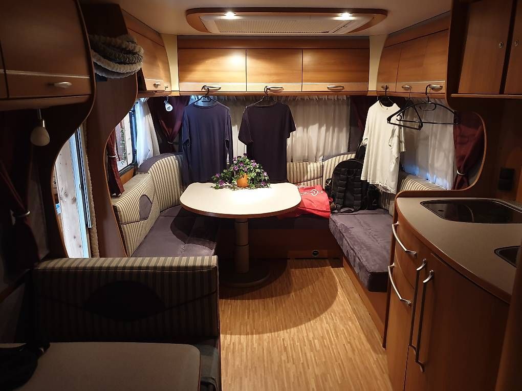 Camping Fahrzeuge: Dethleffs Beduin Luxuspaket, NELLEN Vorzelt BERGKLAUSE 700 – Gebraucht aus Wallisellen von Selade 3