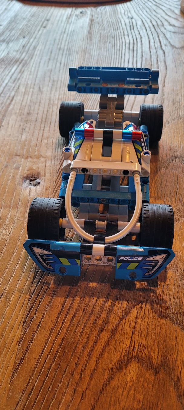Lego Giocattoli: LEGO Technic Polizei-Verfolgungsjagt 42091 – Usato da Grosshöchstetten venduto da Dirue 1