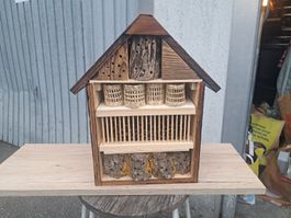 Insektenhotel aus Holz neuwertig