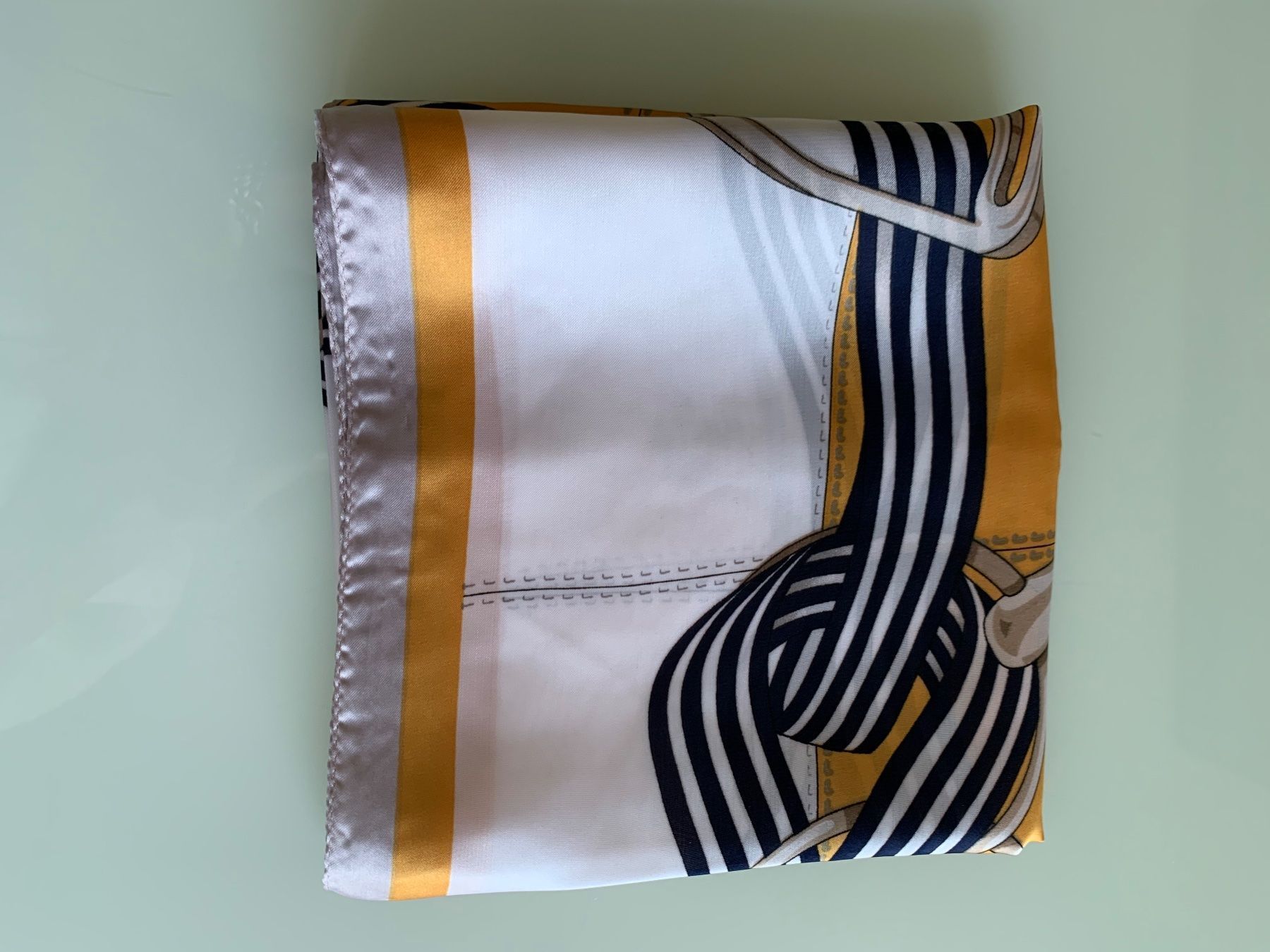 Foulard & Sciarpe: Foulard wunderschön – Nuovo e nell'imballaggio originale da Adliswil venduto da Jessik0 4
