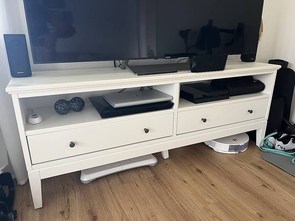 Mobili TV: Fernsehmöbel Ikea – Usato da Feldbrunnen venduto da sim_2kw2