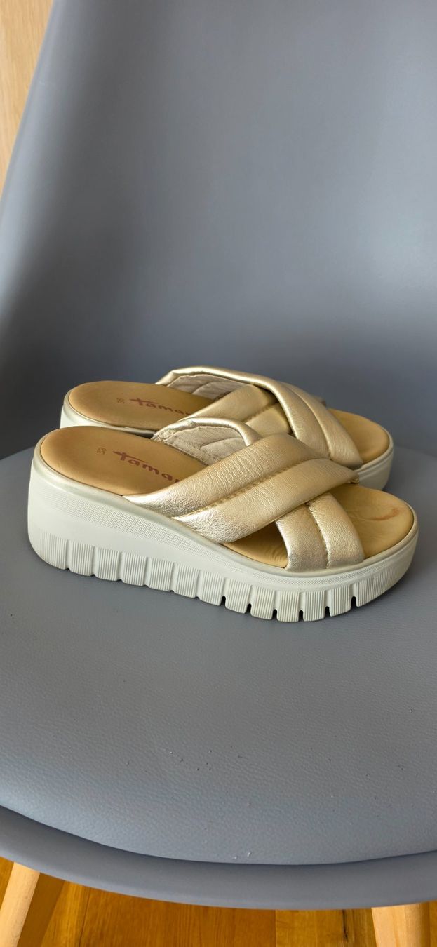 Tamaris Damenschuhe: Pantoletten – Gebraucht aus Neuenkirch von Lnpd 3