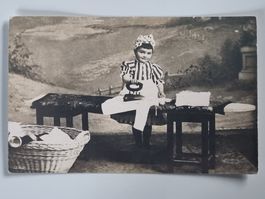 Carte postale, numérotée, daté 7.1.1914, jeune blanchisseuse