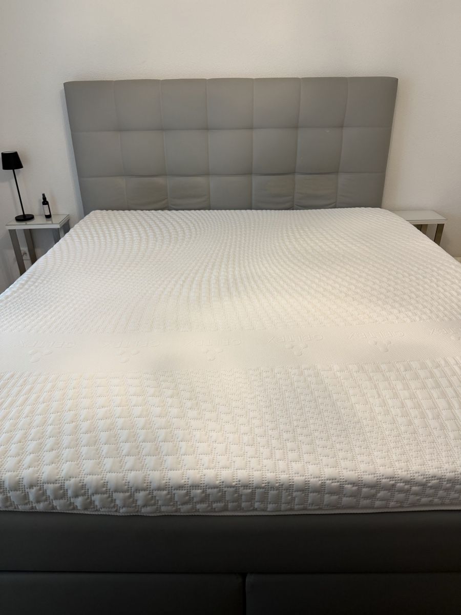Lits: Boxspringbett grau – D'occasion à Kloten par Teamfv 6