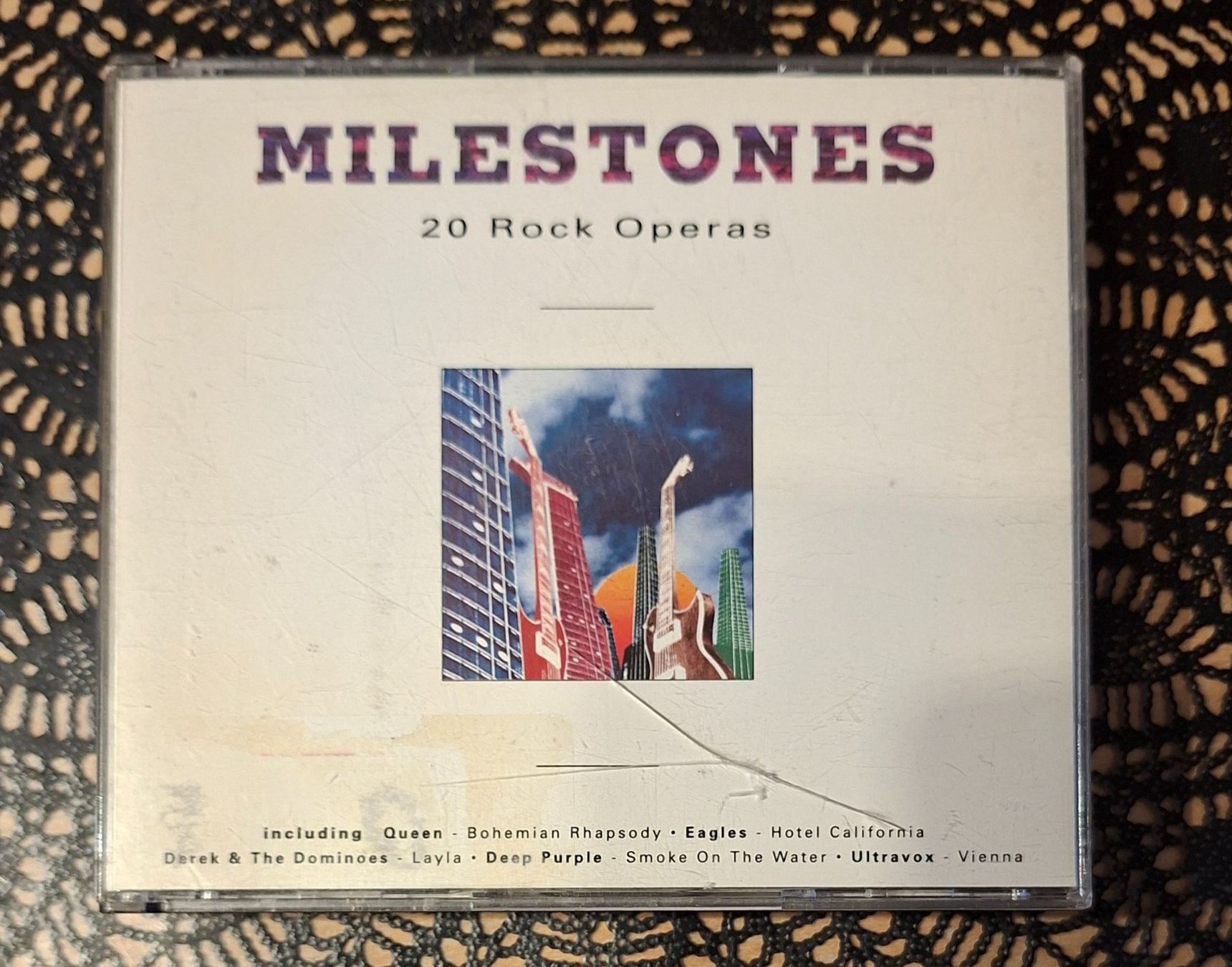 CD: Milestones - 20 Rock Operas, Rock Compilation Sampler 1990 – Usato da Schönenberg TG venduto da Gregolino76