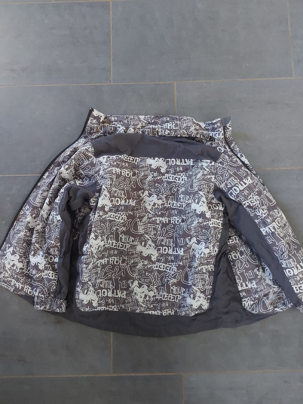 Giacche & Cappotti: Coole Übergangsjacke grau Gr 152 – Usato da Trimbach venduto da Shanja99 3