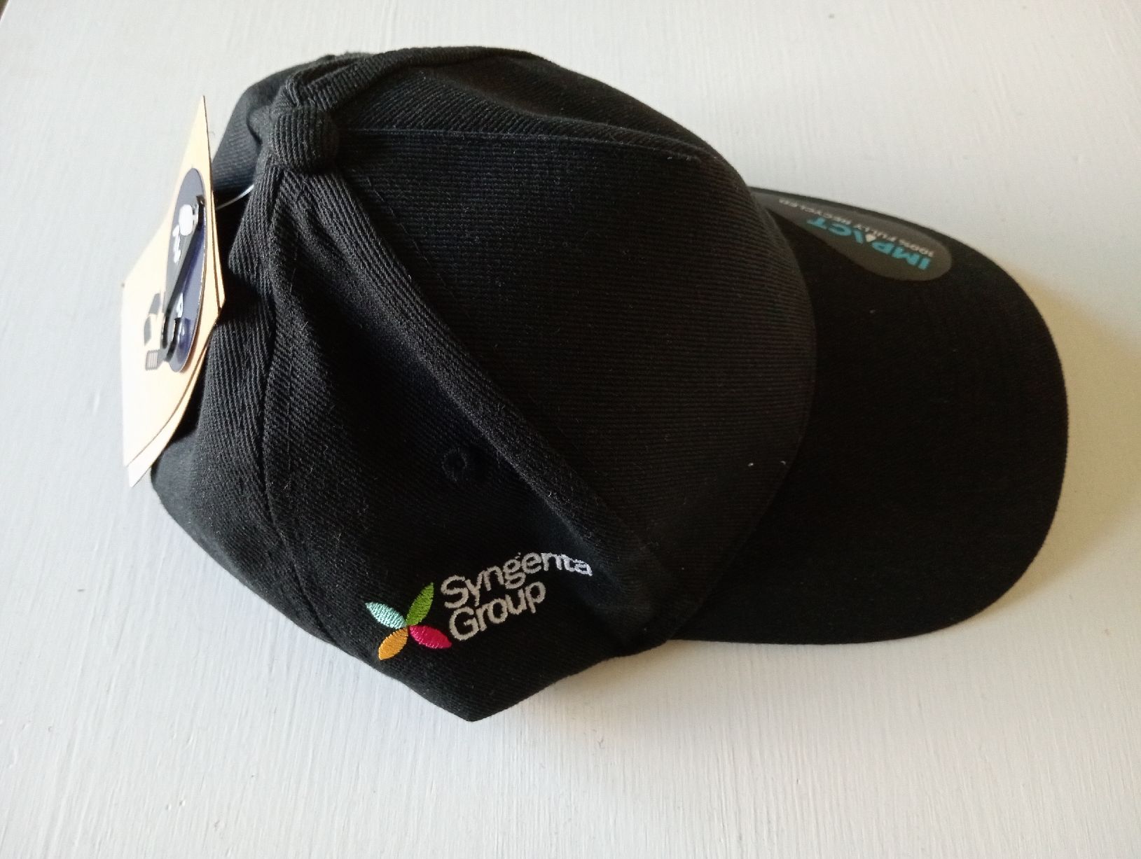 Altro in  Abbigliamento & Accessori: Neue schwarze Baseballkappe – Nuovo e nell'imballaggio originale da Allschwil venduto da Evgeniia78 2