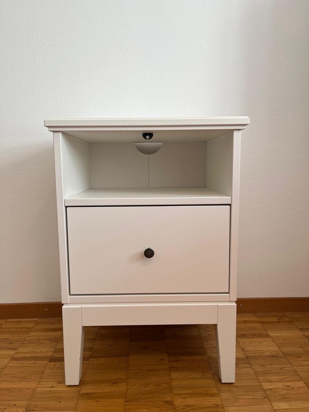 Ikea Nachttische: IKEA IDANÄS mit Schublade – Gebraucht aus Zürich von Nickel_Finn 3