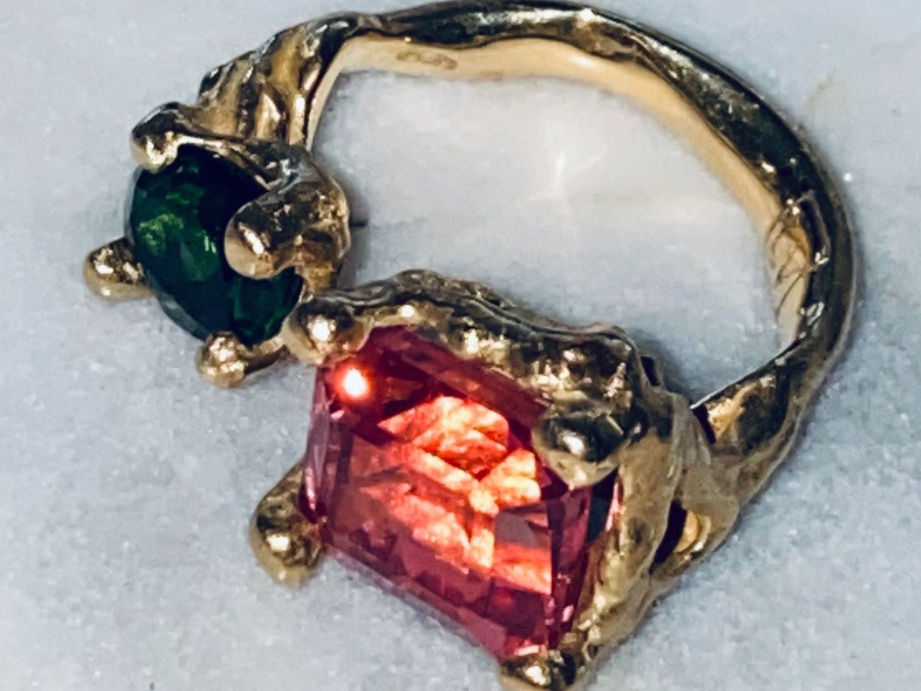 Llan Valls Joies Ringe: LLAN VALLS©️™️ Stackable Padparadscha Sapphire Green Garnet – Gebraucht aus Birsfelden von Brut 4