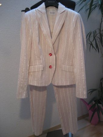 Ensemble Tuzzi taille 38, neuf