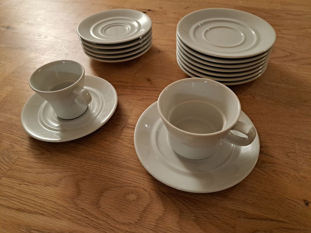 Gastro normale Tassen (40) und Espresso Tassen (22) (Gebraucht) in St ...
