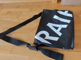Kaum gebrauchte Blachentasche Raiffeisen