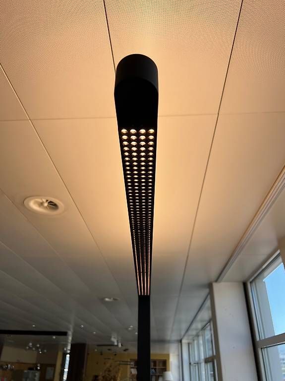 Lampen: Stehlampe für Büro oder Homeoffice – Gebraucht aus Wetzikon ZH von dajevo 2