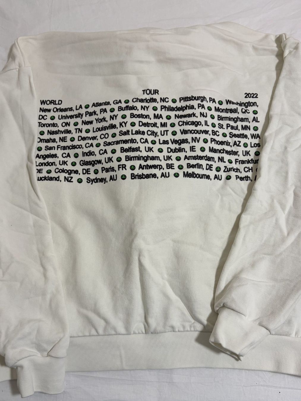 Maglioni & Felpe: Billie eilish Hoodie Grösse L – Usato da Zürich venduto da Nexaro 1