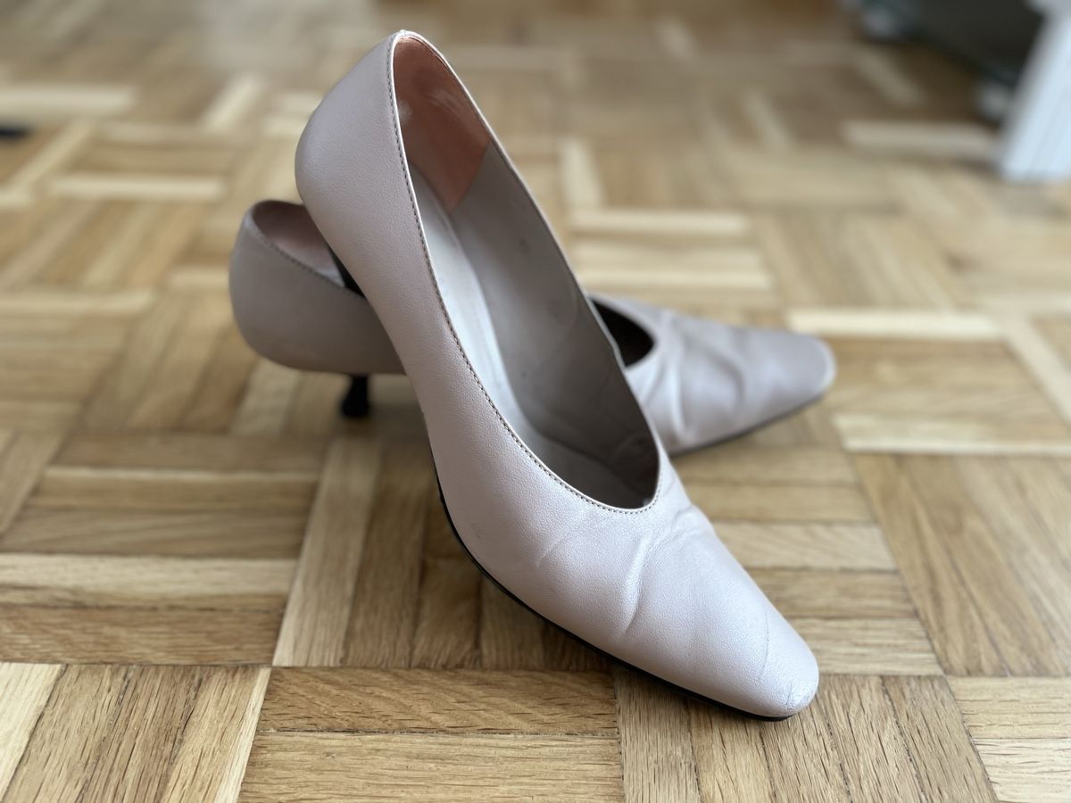 Prada Damenschuhe: Prada – Gebraucht aus Lugano von las_7dyg