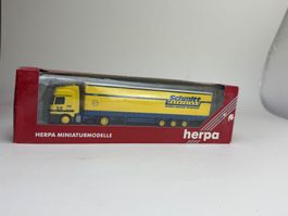 HR- Herpa Mercedes Actros Pritschensattelzug Schmitt