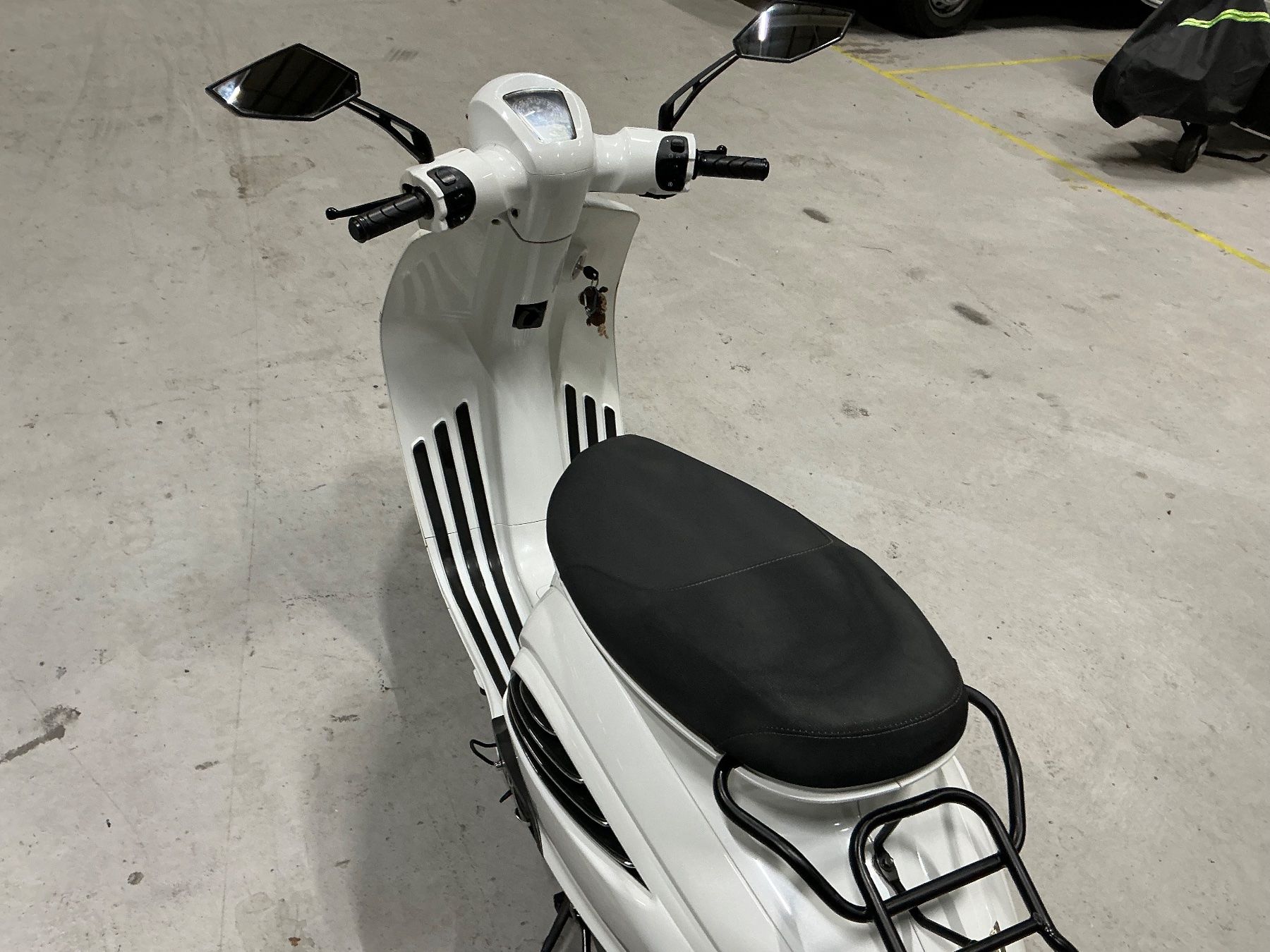 Daelim Scooter: DAELIM LC 125 Besbi ab MFK – Usato da strengelbach venduto da Zoks 7