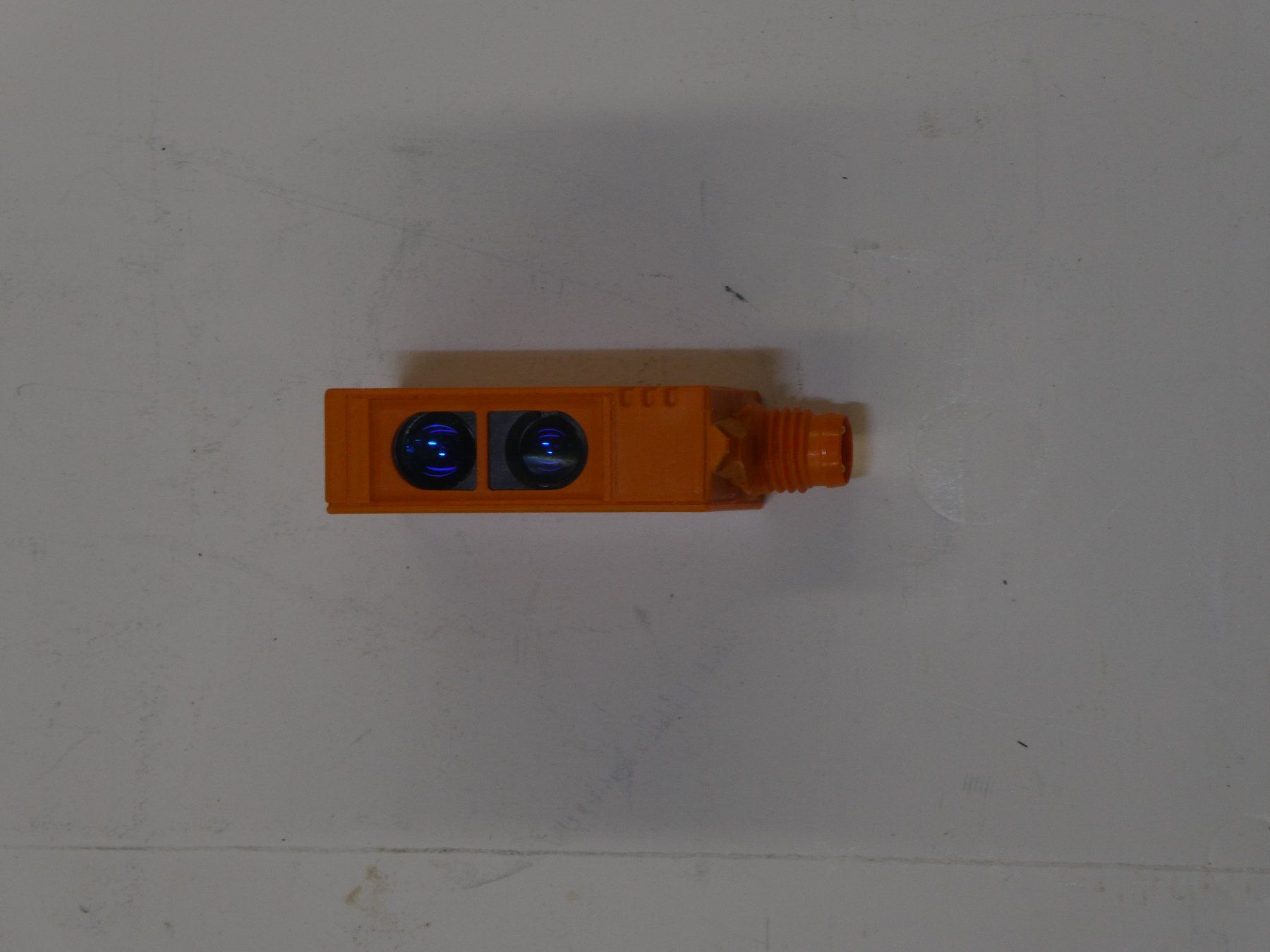 Composants électroniques: IFM Reflexlichttaster – Défectueux à Fulenbach par Hach0 1