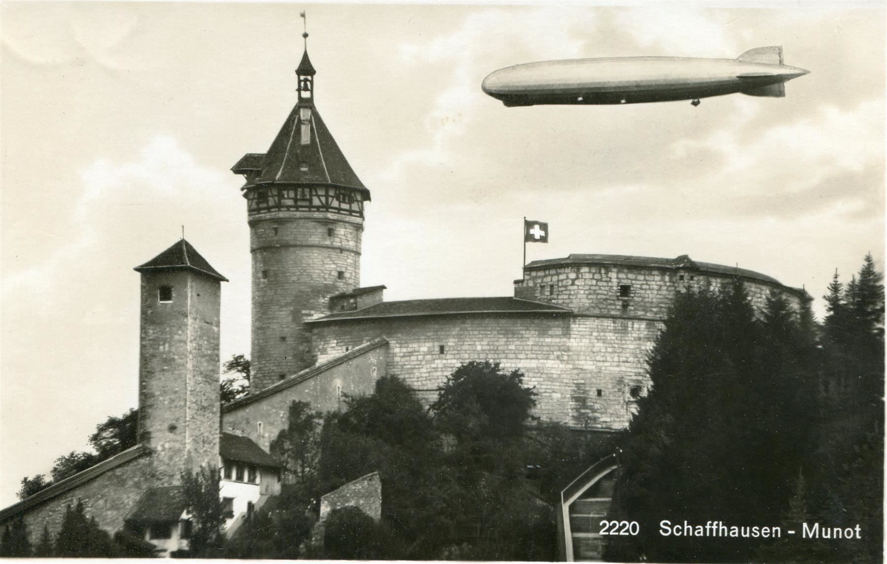 Cartes postales: PK mit Munot und Zeppelin – D'occasion à Winterthur par Kyoung