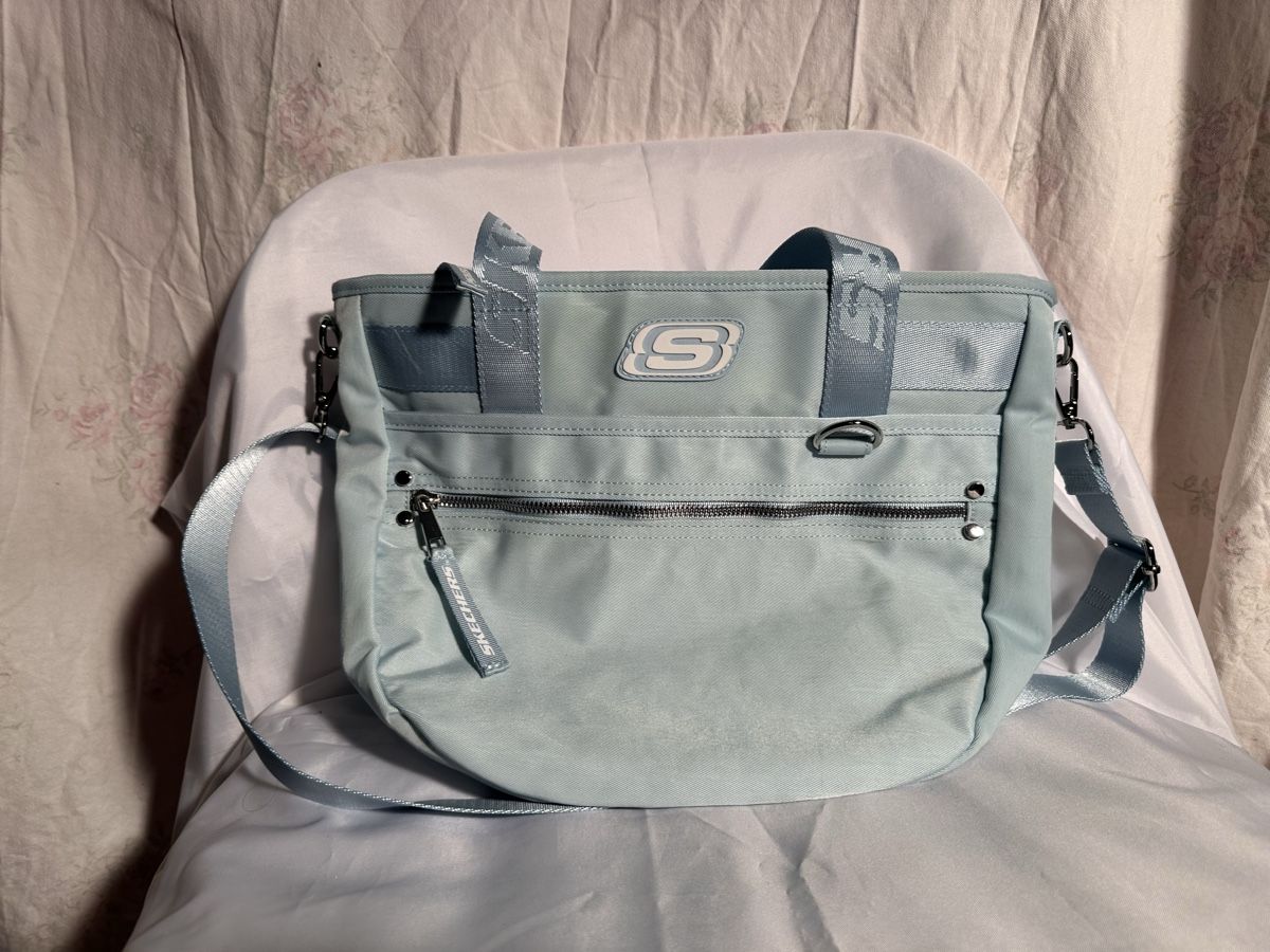Skechers Taschen: Hellblaue Sketchers Tasche – Neu (gemäss Beschreibung) aus Buchs AG von Amethyst_01