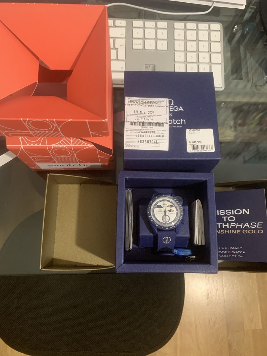 Swatch Orologi: Swatch MOONSHINE GOLD – Nuovo e nell'imballaggio originale da Neuchatel venduto da RinoICF 5