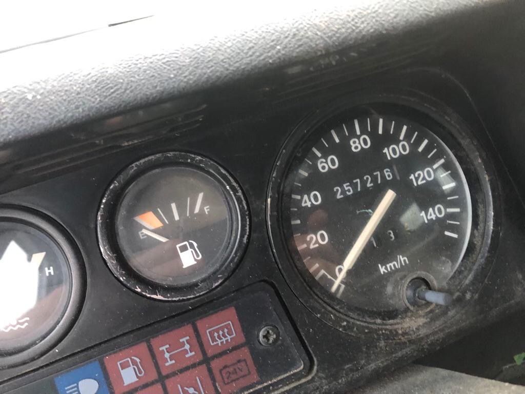 Land Rover Automobili: Vendo land rover 90 TD – Usato da Ligornetto venduto da dav_q9mw 4