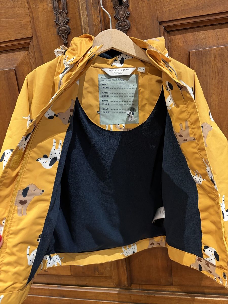 Giacche & Cappotti: Kinder Regenjacke mit Hunde Muster, Grösse 98/104 – Usato da Pratteln venduto da Daily88 2