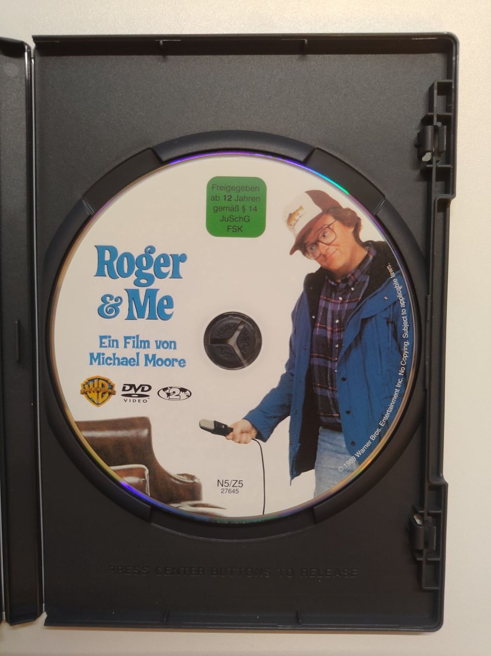 Alle DVDs: ROGER AND ME / ROGER & ME – Gebraucht aus Liestal von Kratzilla 1