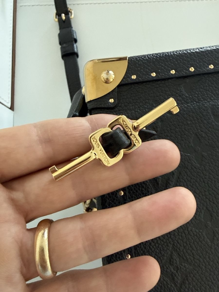 Louis Vuitton Taschen: M11131 Camera Box Louis Vuitton – Neu (gemäss Beschreibung) aus Staad SG von Ris_wwr88 5