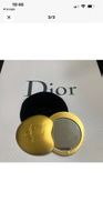 Miroir de poche Dior doré vintage, parfait pour l'été!