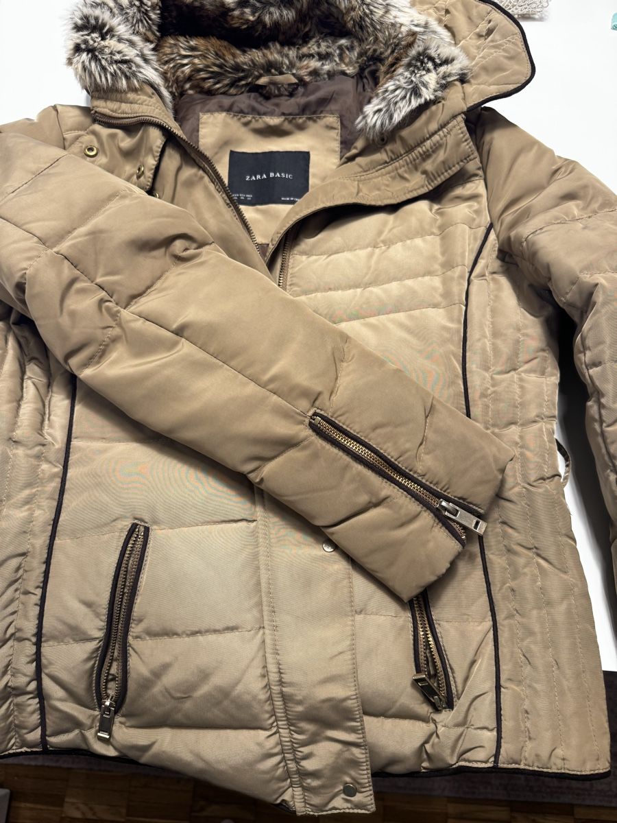 Zara Jacken: Warme Zara Basic Winterjacke mit Fellkapuze, Grösse Xl – Gebraucht aus Winterthur von EasyRS 1