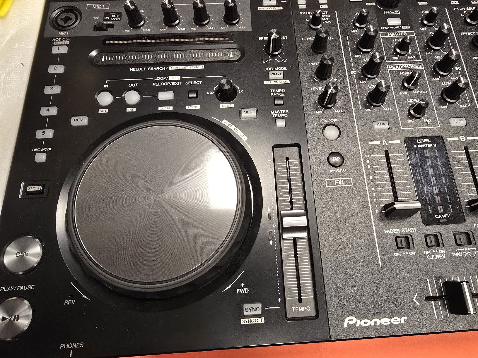 Pioneer Console di mixaggio: PIONEER DJ controller  DDJ - S1 for Serato DJ Pro – Usato da Zürich venduto da Roy-Events-Zurich 2