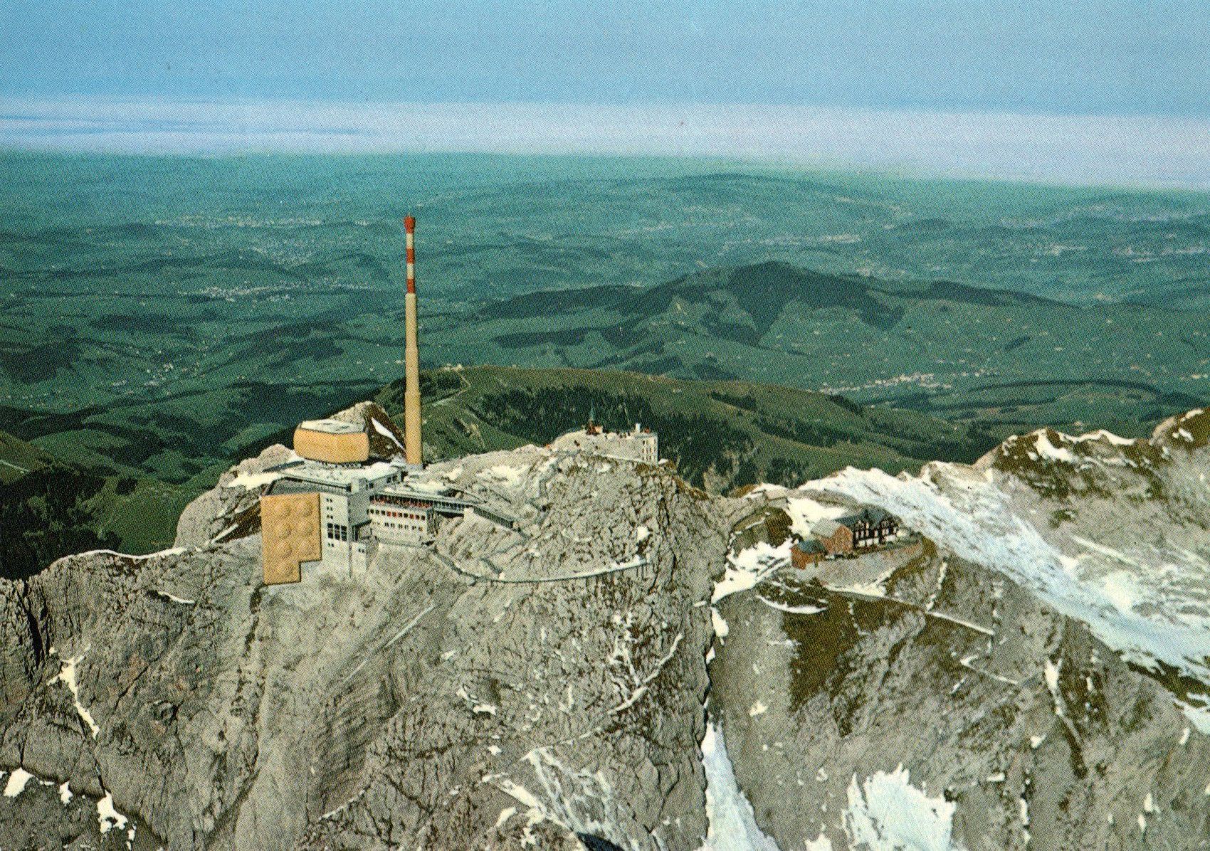 Cartoline postali: Säntis - Bergstation mit Blick gegen den Bodensee – Usato da Melano venduto da pisonsdro