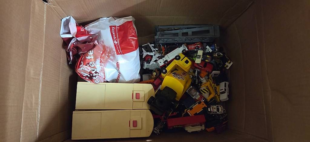Giocattoli: Sammlung gebrauchter Spielzeugautos – Usato da Zürich venduto da xpanchox 1
