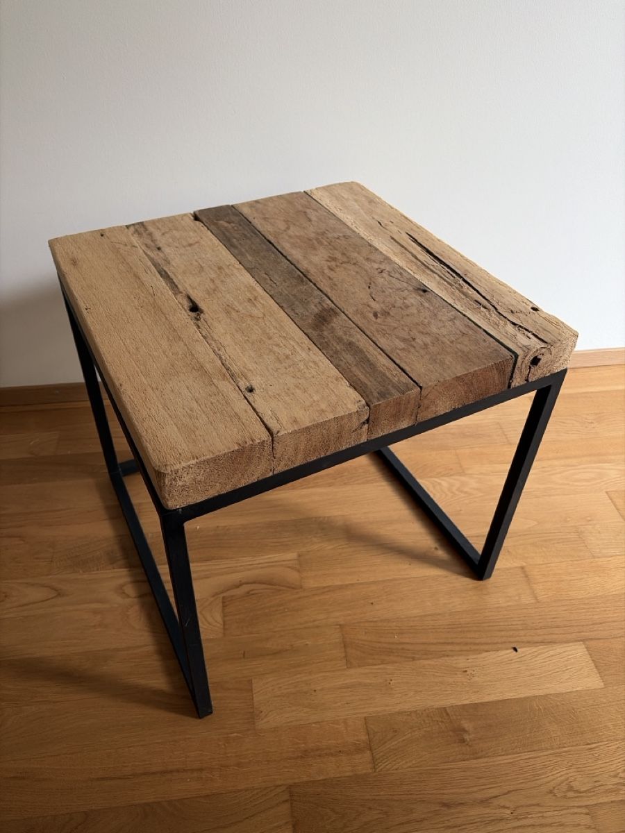 Tische: Tisch – Gebraucht aus Luzern von PabloPiii