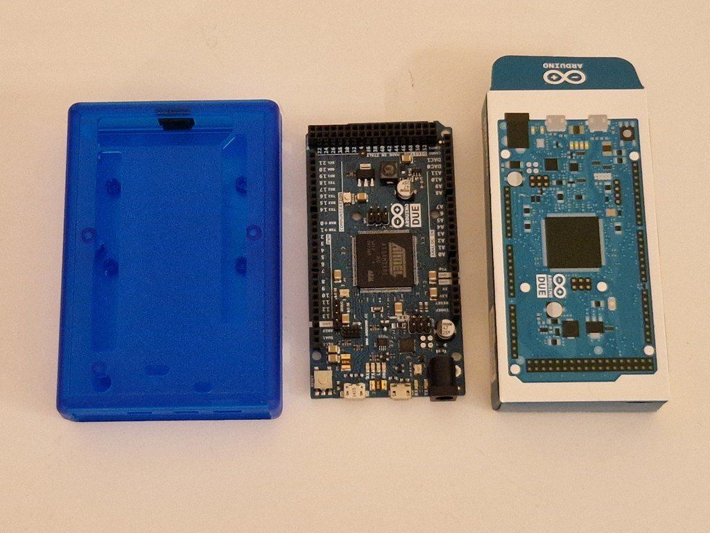 Arduino Elektronikbauteile: Arduino Entwicklungsboard inkl. Gehäuse – Neu (gemäss Beschreibung) aus Domat/Ems von cgrho01