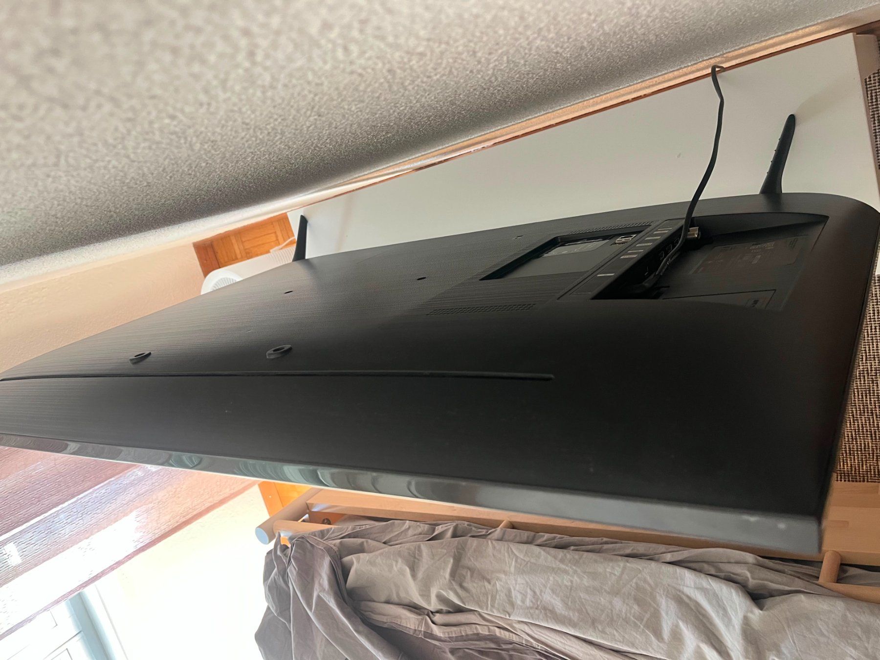 Samsung Appareils TV: Samsung UE43CU7172U – D'occasion à Zürich par mat_2bsf 9