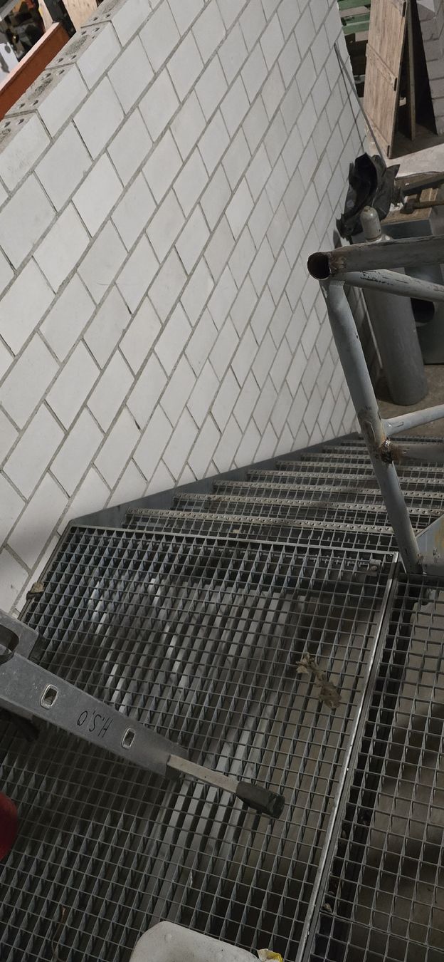 Treppen: Treppe Metalltreppe Stahltreppe – Gebraucht aus Weiningen ZH von ped_fbx2 3