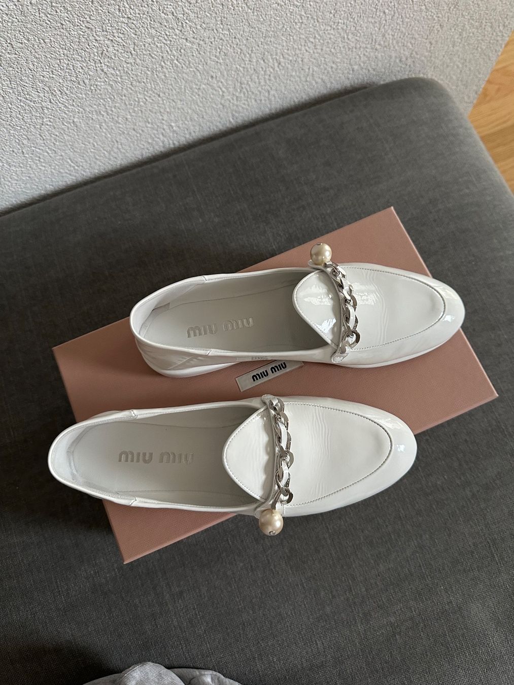 Miu Miu Scarpe da donna: Miu Miu Loafers – Nuovo e nell'imballaggio originale da Zürich venduto da realal 7