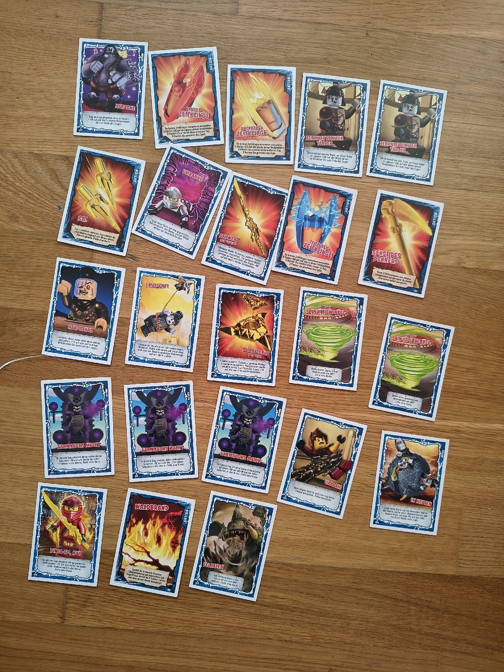 Cartoline: Ninjago Karten Sammlung – Usato da Hendschiken venduto da Silibio 4
