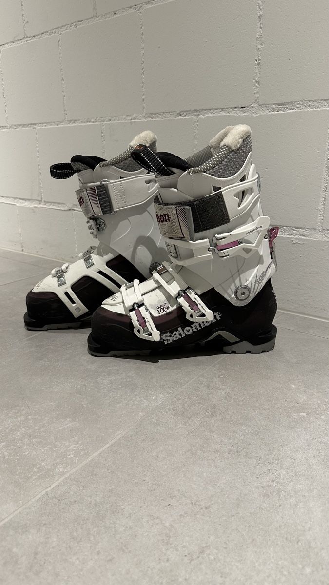 Damenschuhe: Salomon Skischuhe – Gebraucht aus Meggen von fdi_9jbk