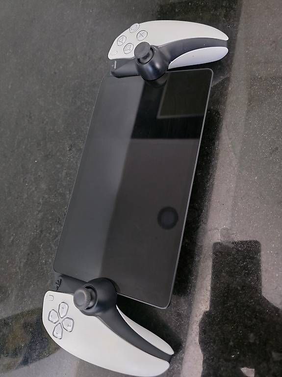 Manettes: Sony playstation portal – D'occasion à Schübelbach par kri_vjp2 4