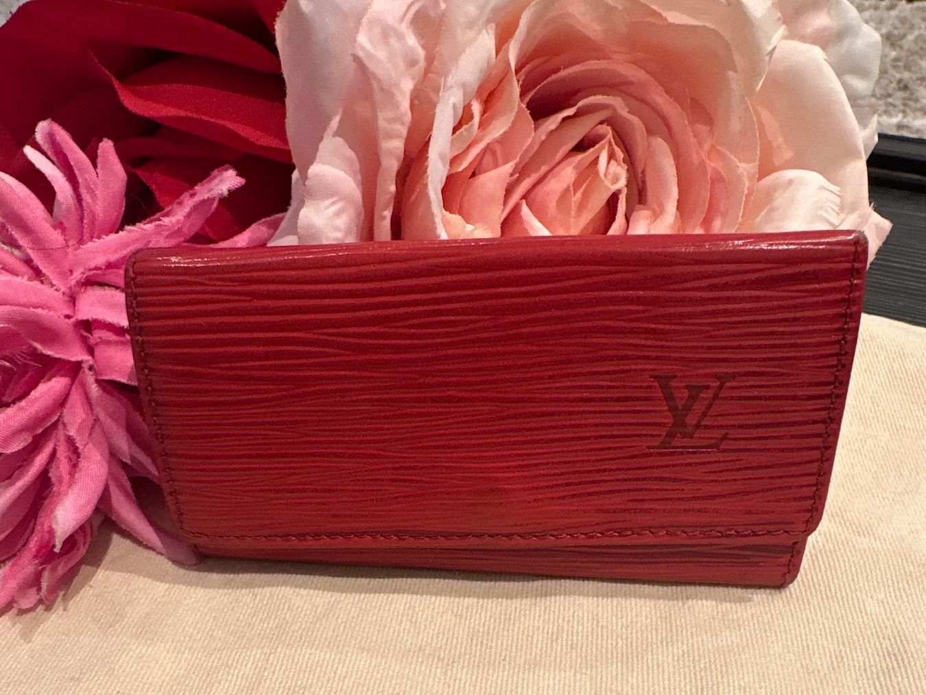 Louis Vuitton Portachiavi: Louis Vuitton Schlüsseletui - Nr. 694 – Usato da Hittnau venduto da LuxAndMore