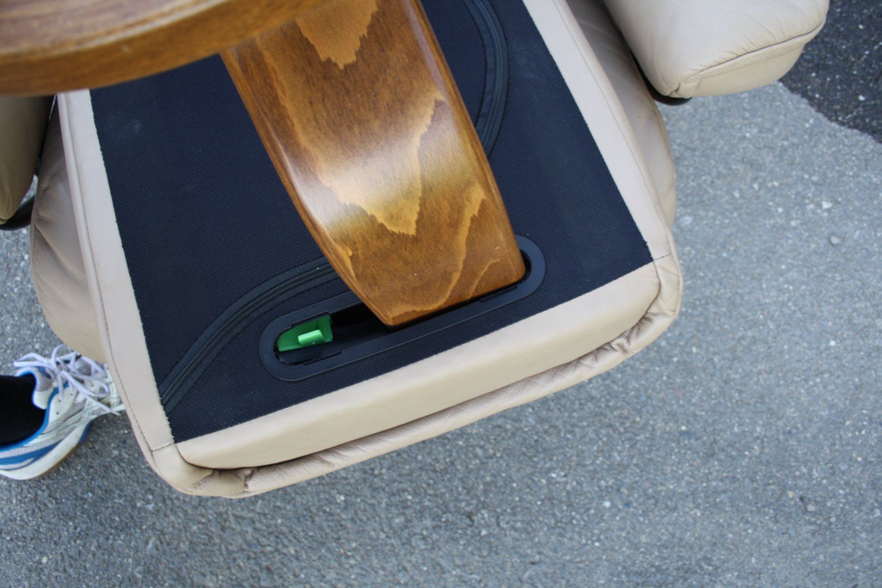 Stressless Poltrone: Stressless Relaxsessel mit Hocker Sessel – Usato da Wauwil venduto da Vintagesky 6