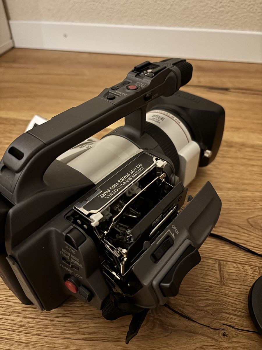 Canon Videocamere: Canon Camcorder xm1 – Usato da Dallenwil venduto da Alex01113 3