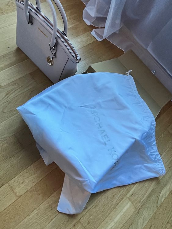 Michael Kors Handtasche *Neu* vom Jelmoli (Neu und