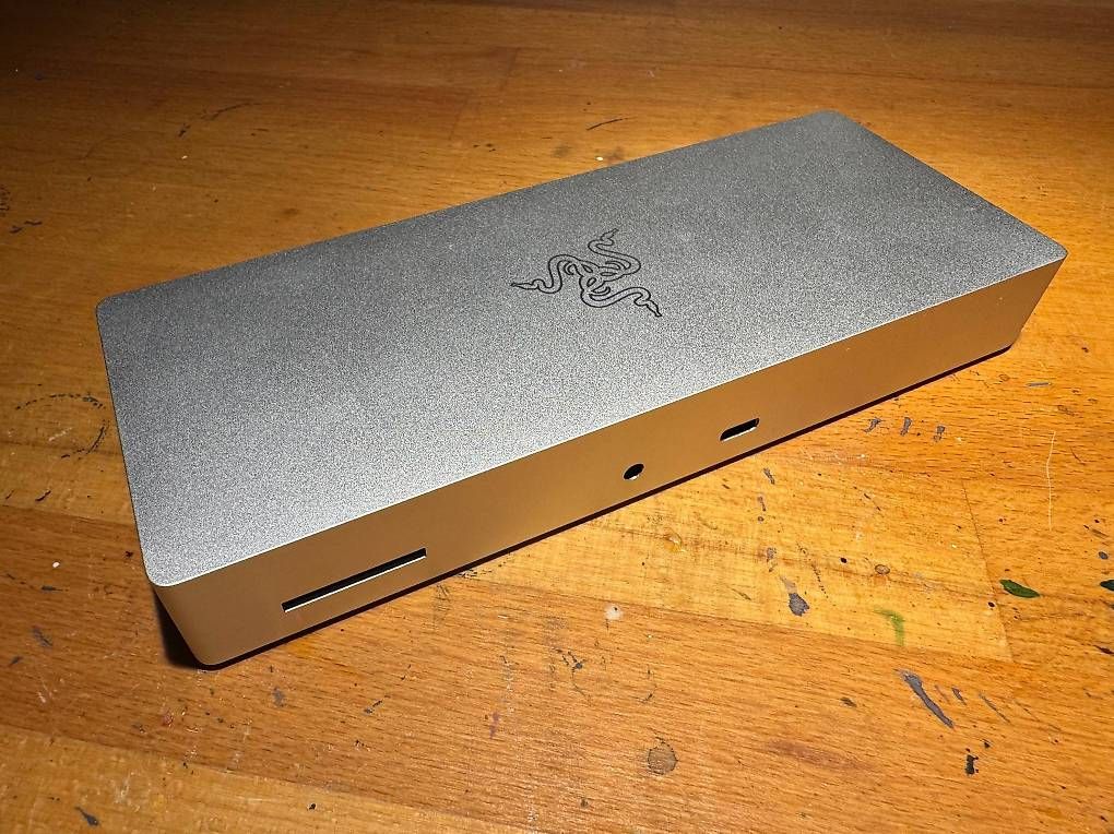 Docking station: Razer Thunderbolt 4 Dock Mercury Edition – Usato da Zürich venduto da M0pf